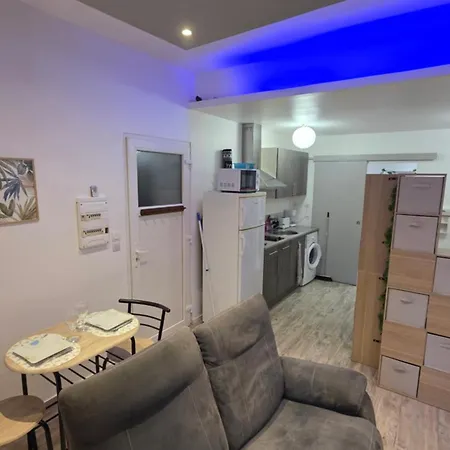 Le Petit Cocon Centre شقة Tuchan